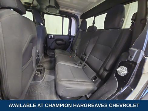 Used 2022 Jeep Gladiator Sport AWD/4WD image 33