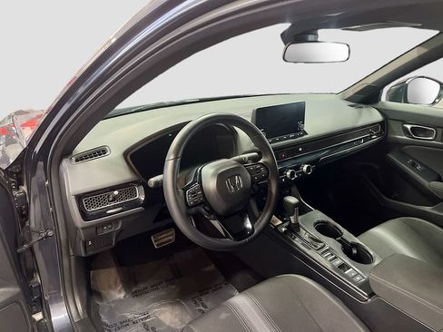 Used 2025 Honda Civic Sport image 9
