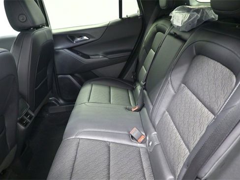 New 2026 Chevrolet Equinox LT w/ Convenience Package II image 11