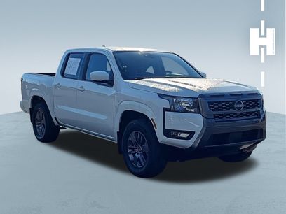 Used 2025 Nissan Frontier SV w/ SV Convenience Package