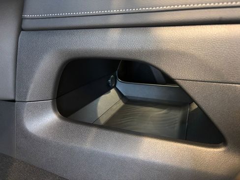 New 2026 Nissan Armada Platinum image 16