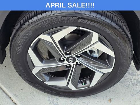 Used 2023 Hyundai Tucson Limited image 45