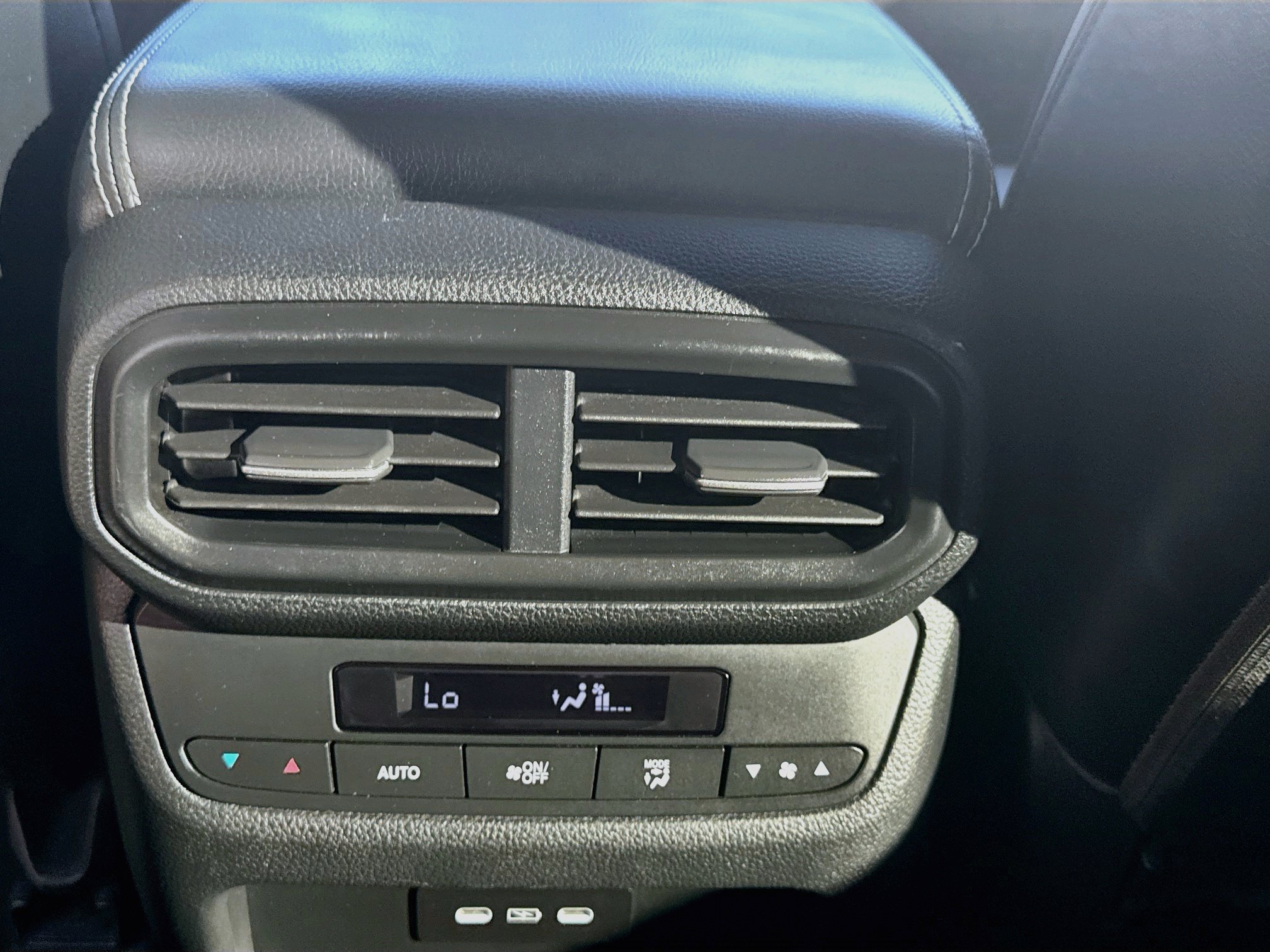 Used 2025 Honda Pilot EX-L image 22