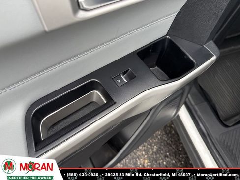 Used 2022 Ford Explorer XLT w/ Equipment Group 202A image 27