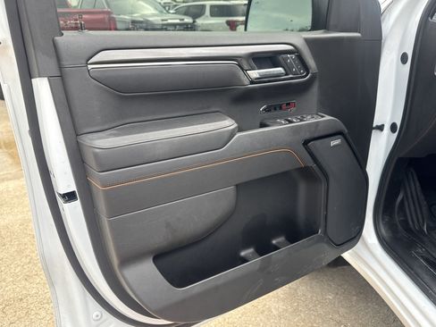 Used 2025 GMC Sierra 1500 AT4 AWD/4WD image 5
