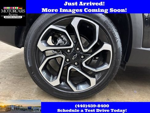 Used 2025 Chevrolet Trax RS FWD image 38