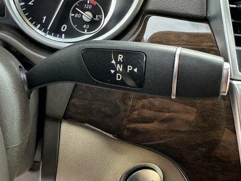 Used 2016 Mercedes-Benz GL 450 4MATIC image 46