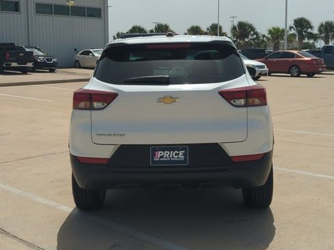 Used 2022 Chevrolet TrailBlazer LS FWD image 7