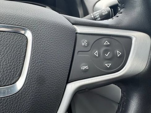 Used 2020 GMC Terrain SLT w/ Preferred Package FWD image 16