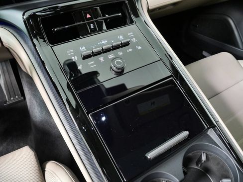Certified 2026 Porsche Panamera 4 AWD/4WD image 19