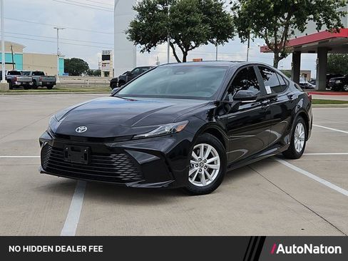 Used 2026 Toyota Camry LE w/ Convenience Package FWD image 1