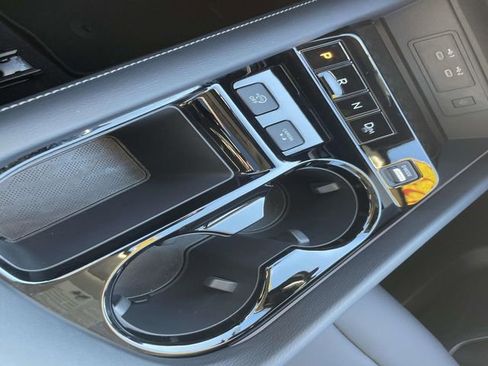 Certified 2025 Nissan Murano SL image 22