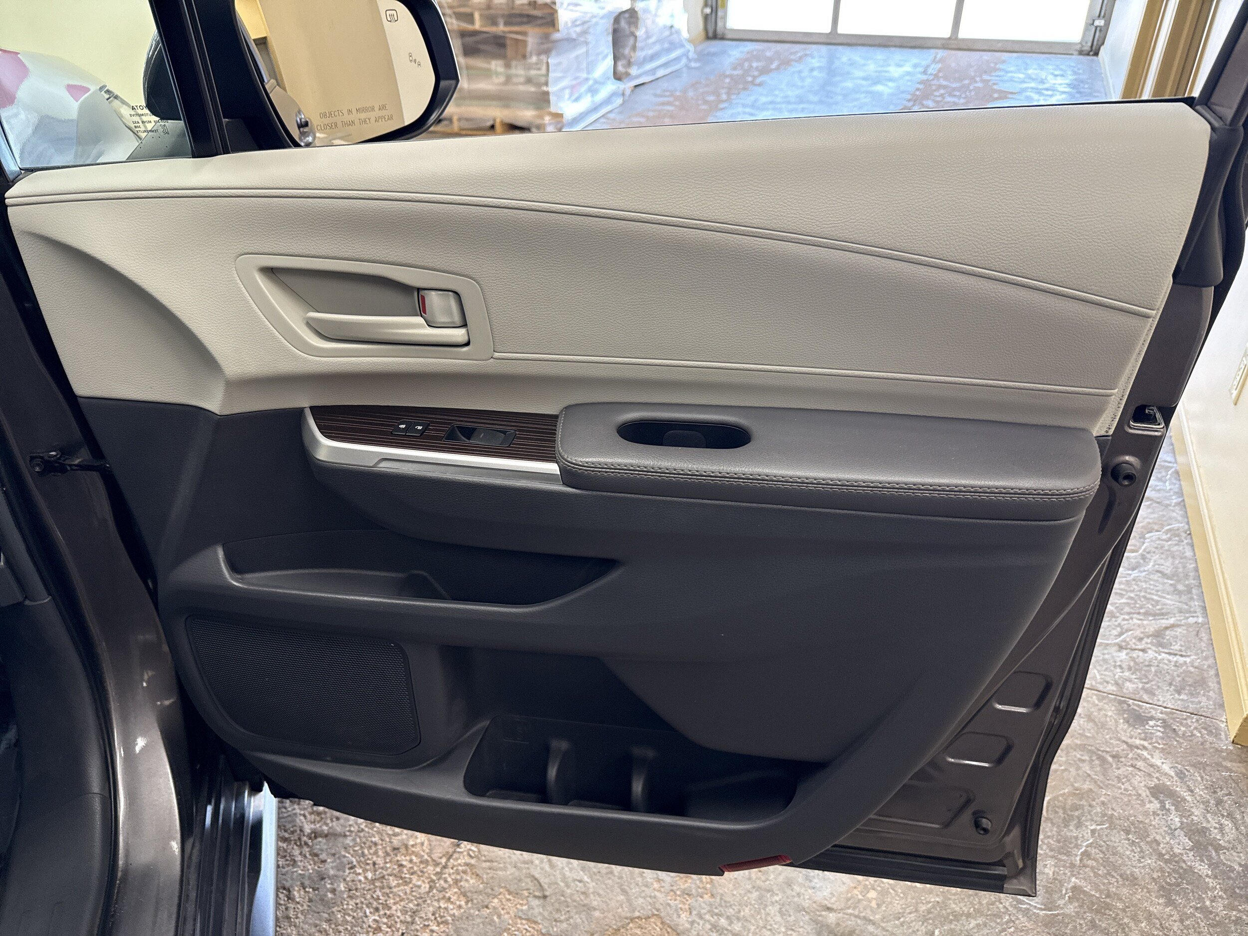 Used 2023 Toyota Sienna LE FWD image 18