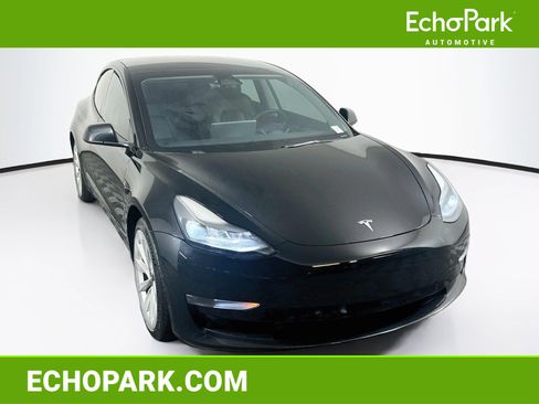Used 2022 Tesla Model 3 Long Range AWD/4WD image 1