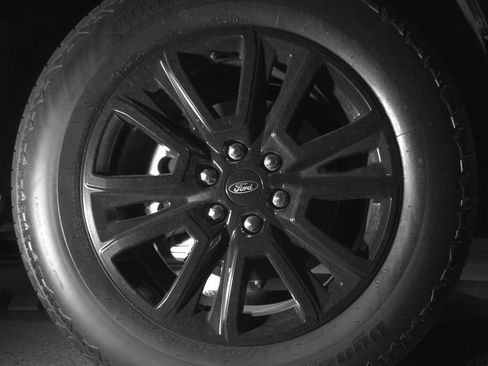 Used 2025 Ford F150 Platinum w/ Equipment Group 702A High AWD/4WD image 29