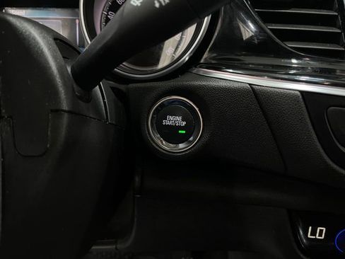 Used 2018 Buick Regal Preferred image 20