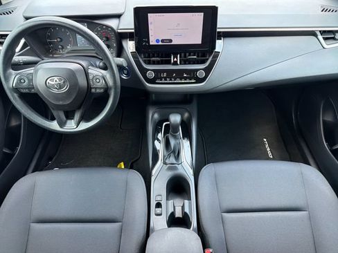 Used 2024 Toyota Corolla LE w/ LE Convenience Package FWD image 9