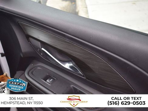 Used 2024 GMC Terrain SLE AWD/4WD image 22
