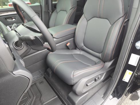 New 2025 Honda Pilot TrailSport image 27