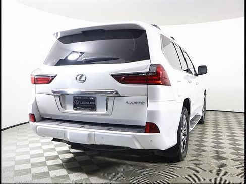 Used 2019 Lexus LX 570 4WD w/ Luxury Package image 5