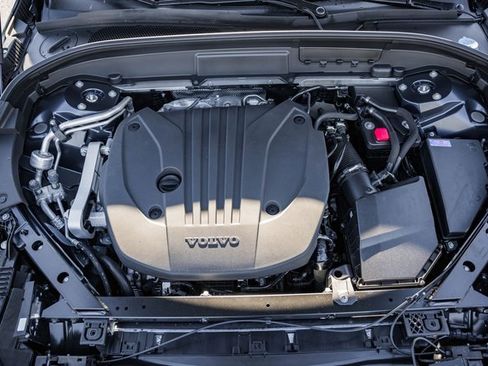 New 2026 Volvo XC60 B5 Ultra w/ Protection Package Premier image 19