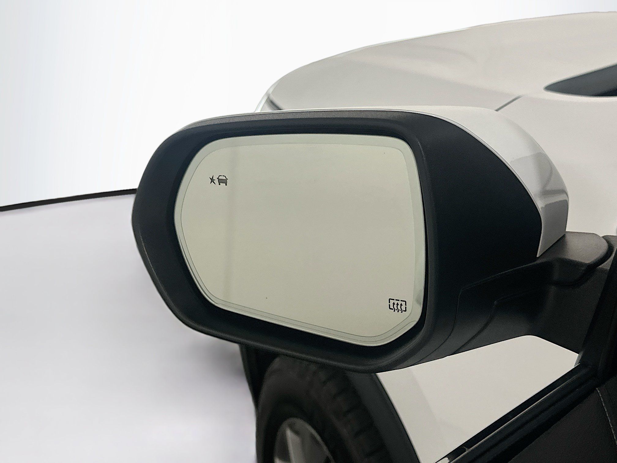 Used 2025 Buick Enclave Preferred FWD image 16