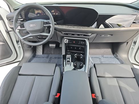 New 2025 Audi Q5 Premium Plus image 9