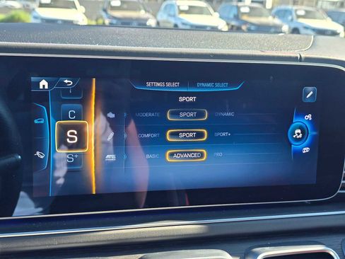 Used 2025 Mercedes-Benz GLE 53 AMG AMG GLE 53 image 32