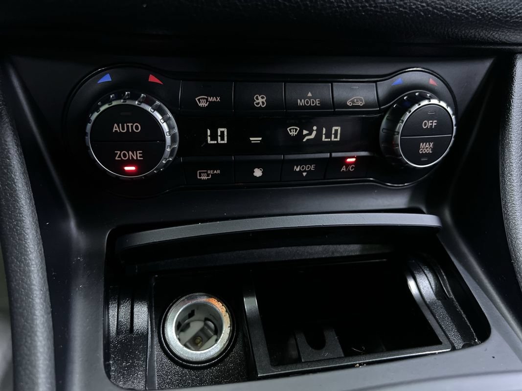 Used 2015 Mercedes-Benz CLA 250 image 22