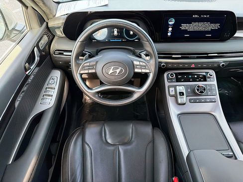 Used 2024 Hyundai Palisade Calligraphy image 18