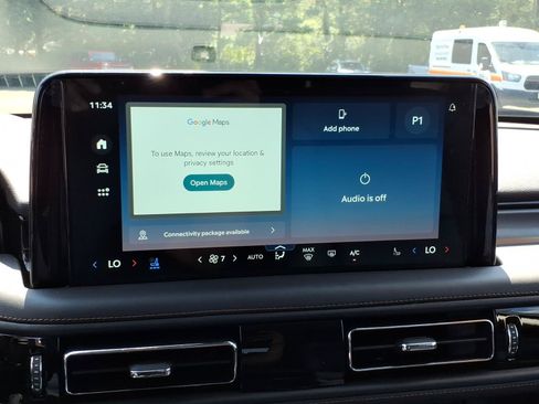 Used 2026 Lincoln Aviator AWD image 25