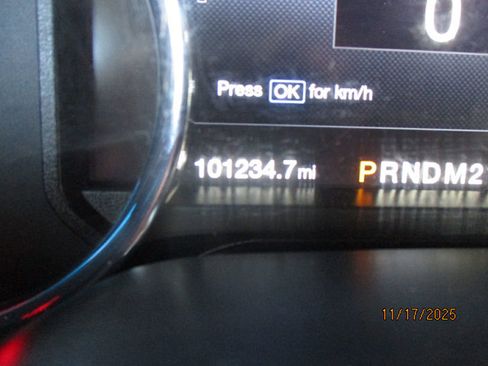 Used 2017 Ford F350 Lariat w/ Tow Technology Bundle image 16