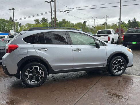 Used 2015 Subaru Crosstrek 2.0i Limited w/ Popular Package #1 AWD/4WD image 6