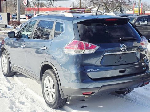 Used 2014 Nissan Rogue SV image 4