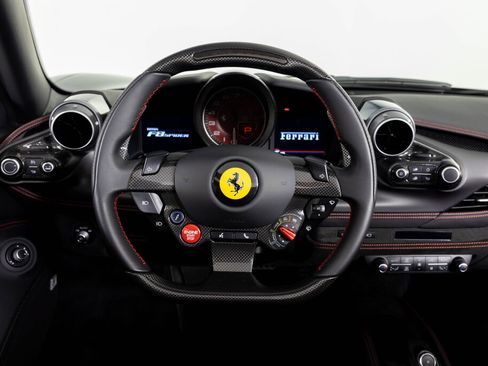 Used 2023 Ferrari F8 Tributo RWD image 5