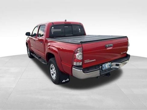 Used 2015 Toyota Tacoma 4x4 Double Cab w/ SR5 Package image 5