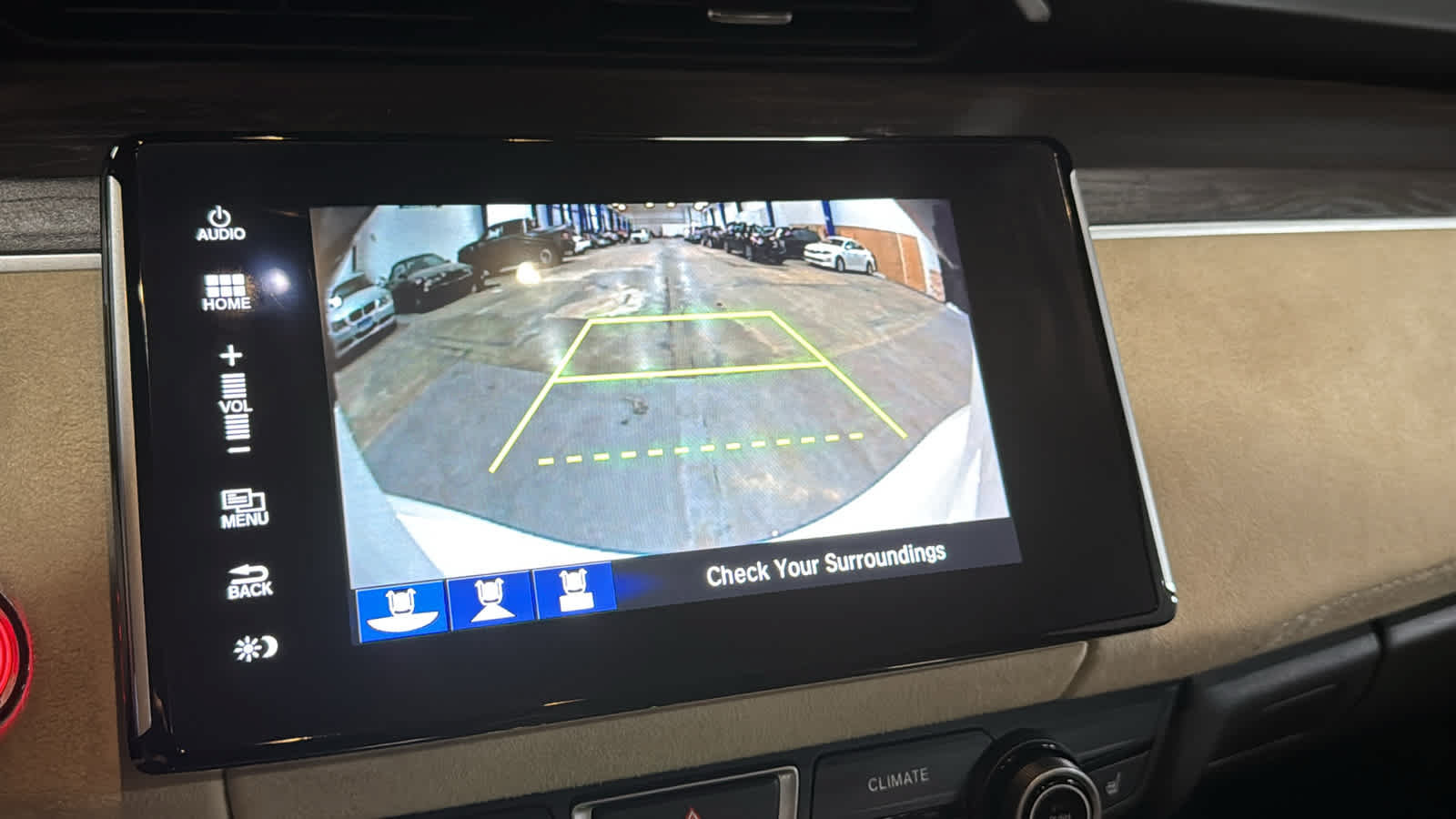Used 2018 Honda Clarity Touring image 16