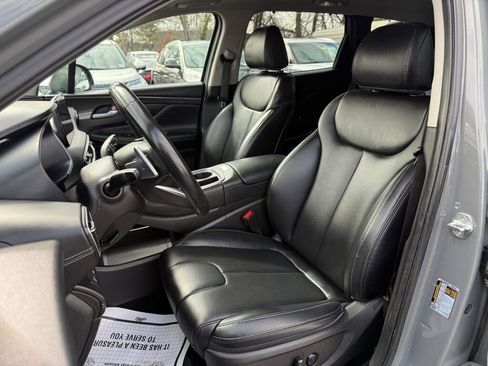 Used 2023 Hyundai Santa Fe SEL Premium image 10