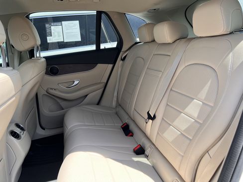 Used 2022 Mercedes-Benz GLC 300 image 34