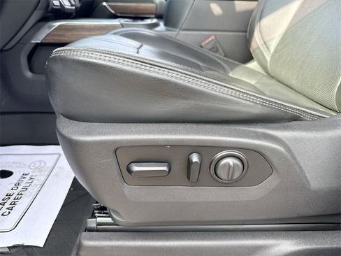 Used 2020 Chevrolet Silverado 3500 High Country w/ Z71 Off-Road Package image 12