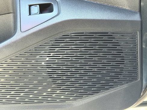 Used 2019 Volkswagen Jetta SEL w/ Cold Weather Package FWD image 25
