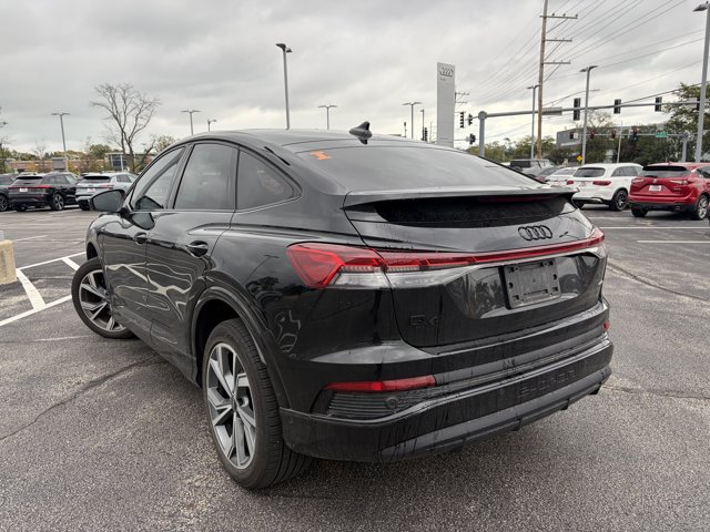 Used 2023 Audi Q4 e-tron Prestige AWD/4WD image 3
