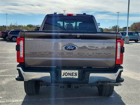 Used 2023 Ford F250 Lariat w/ Lariat Ultimate Package image 5