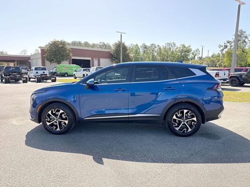 Used 2025 Kia Sportage EX FWD image 6