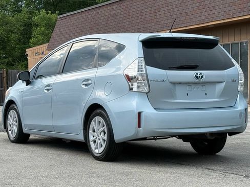 Used 2013 Toyota Prius V Two FWD image 3