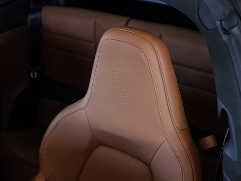 Certified 2025 Porsche 911 Targa 4 GTS AWD/4WD image 6