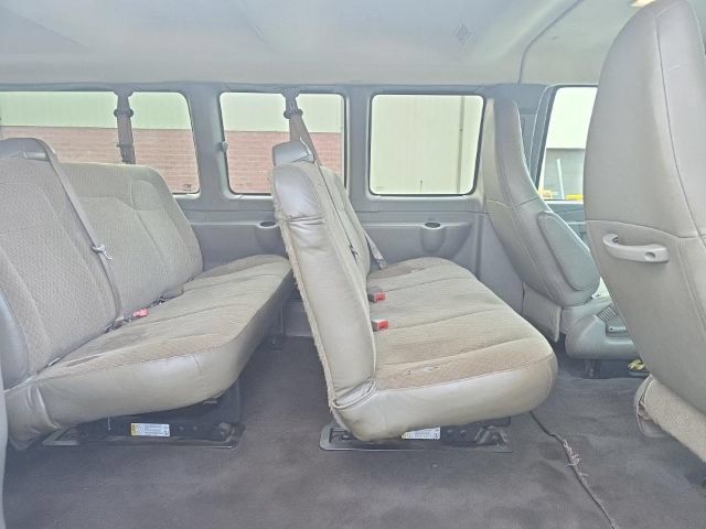 Used 2020 Chevrolet Express 3500 LS RWD image 9
