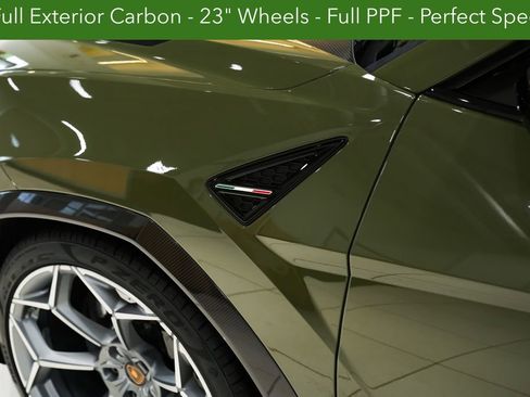 Used 2023 Lamborghini Urus Performante AWD/4WD image 8