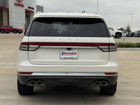 Used 2022 Lincoln Aviator Reserve w/ Equipment Group 201A AWD/4WD image 8
