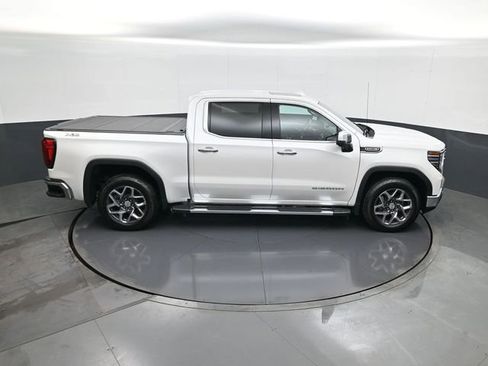 Used 2022 GMC Sierra 1500 SLT w/ SLT Premium Plus Package image 16